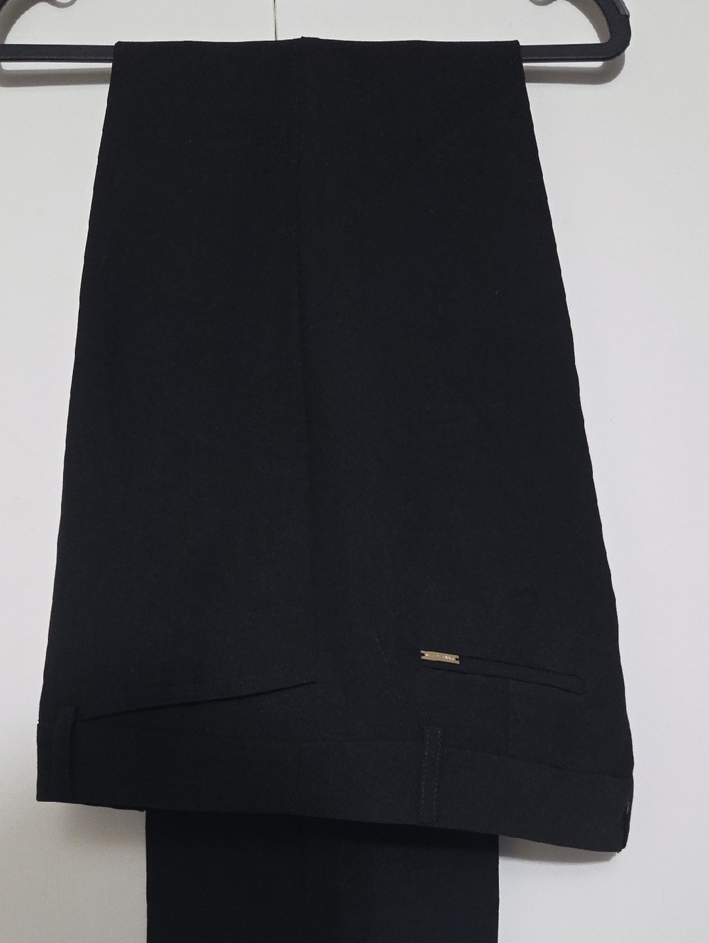 Anne Klein Black Straight Pant Trousers, with Gold Logo Plaque, Size 10